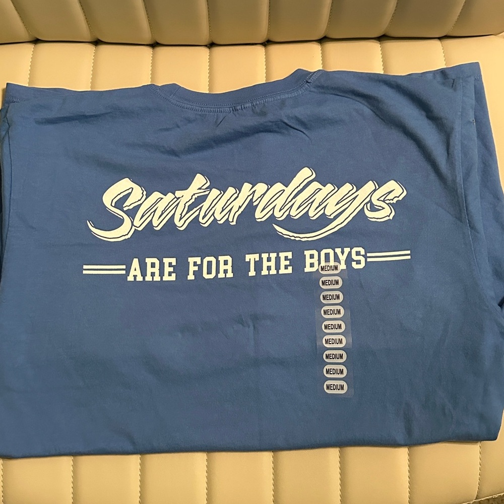 NWT Blue Old Row “Saturdays are for the boys” medium short sleeve t-shirt